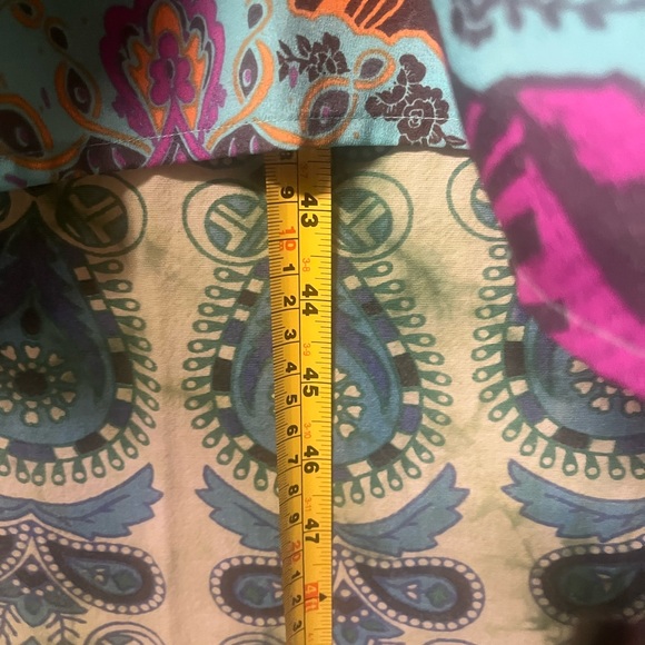 Fun Retro Dress - Picture 2 of 4